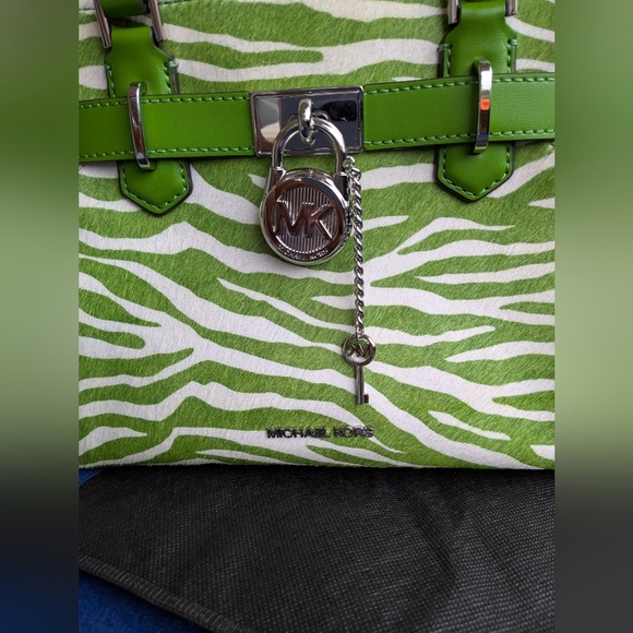 Michael Kors Hamilton Small Green Zebra Print Women's Bag - Picture 2 of 8